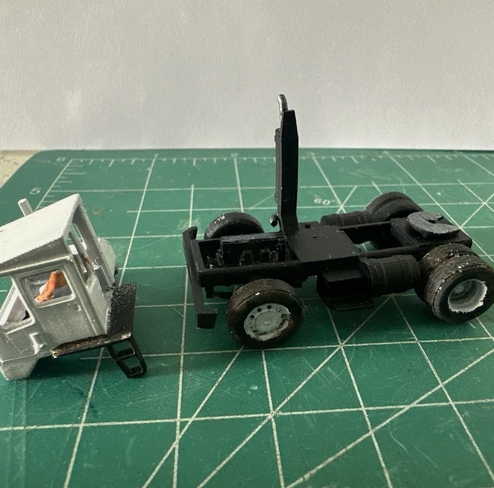 UTR Container Truck