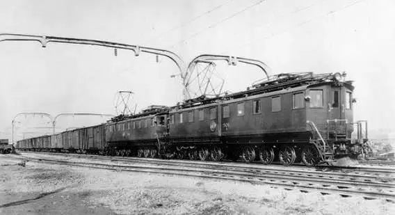 DT&I Concrete Arches Catenary System