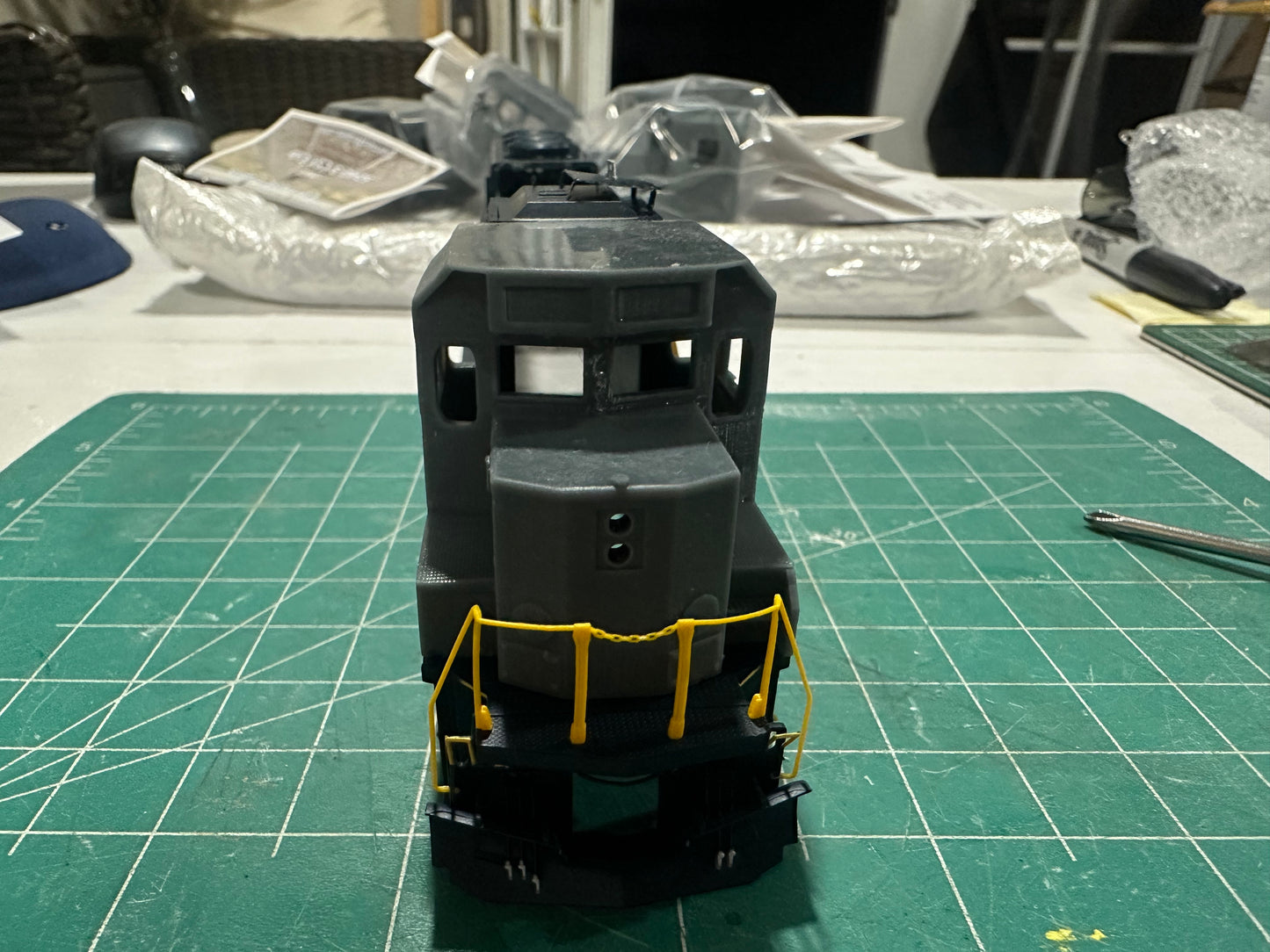 SD40 - 3 Cab only - CSX